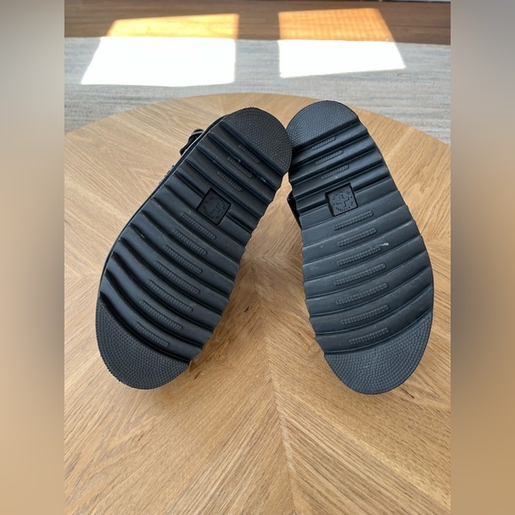 Dr Martens OLSON ZIPPED LEATHER STRAP SANDALS - Picture 10 of 12